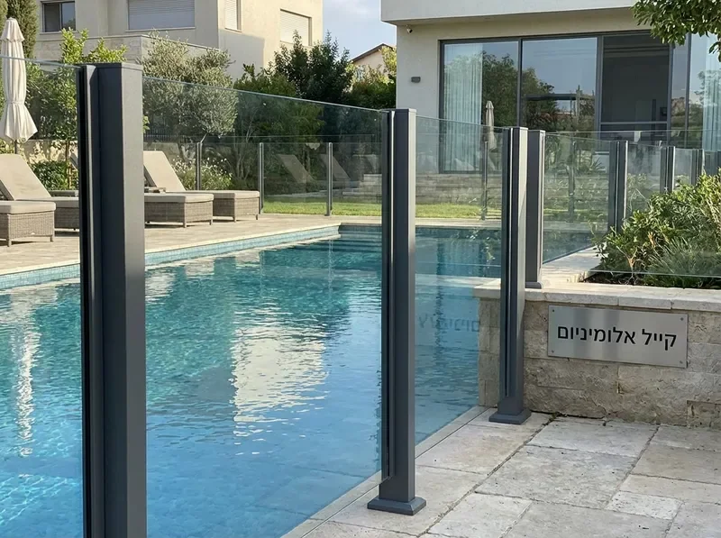 גדר בטיחות לבריכה